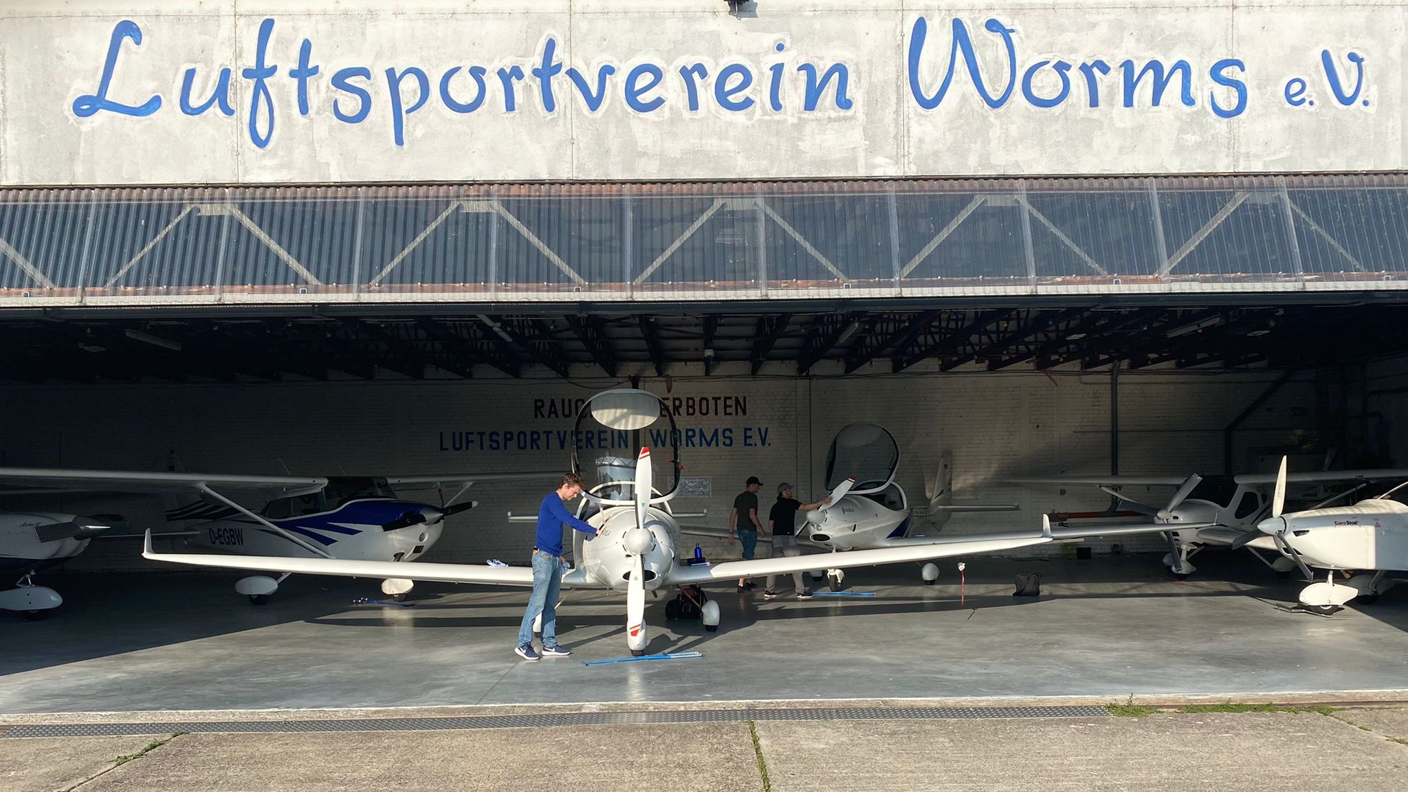 Read more about the article Junge Piloten – Ausflug nach Friedrichshafen 2021